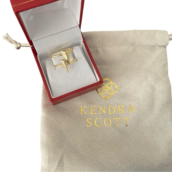 Gold Geometric Ring - Picture 5 of 5